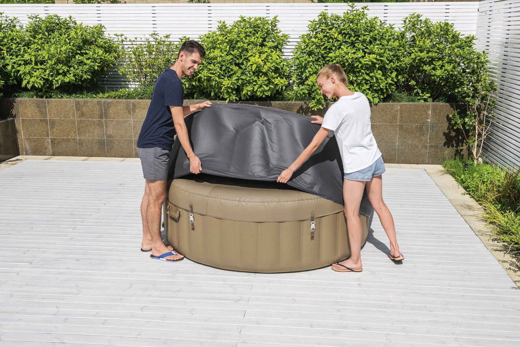 Round Thermal Hot Tub Cover - Large 196cm x 71cm