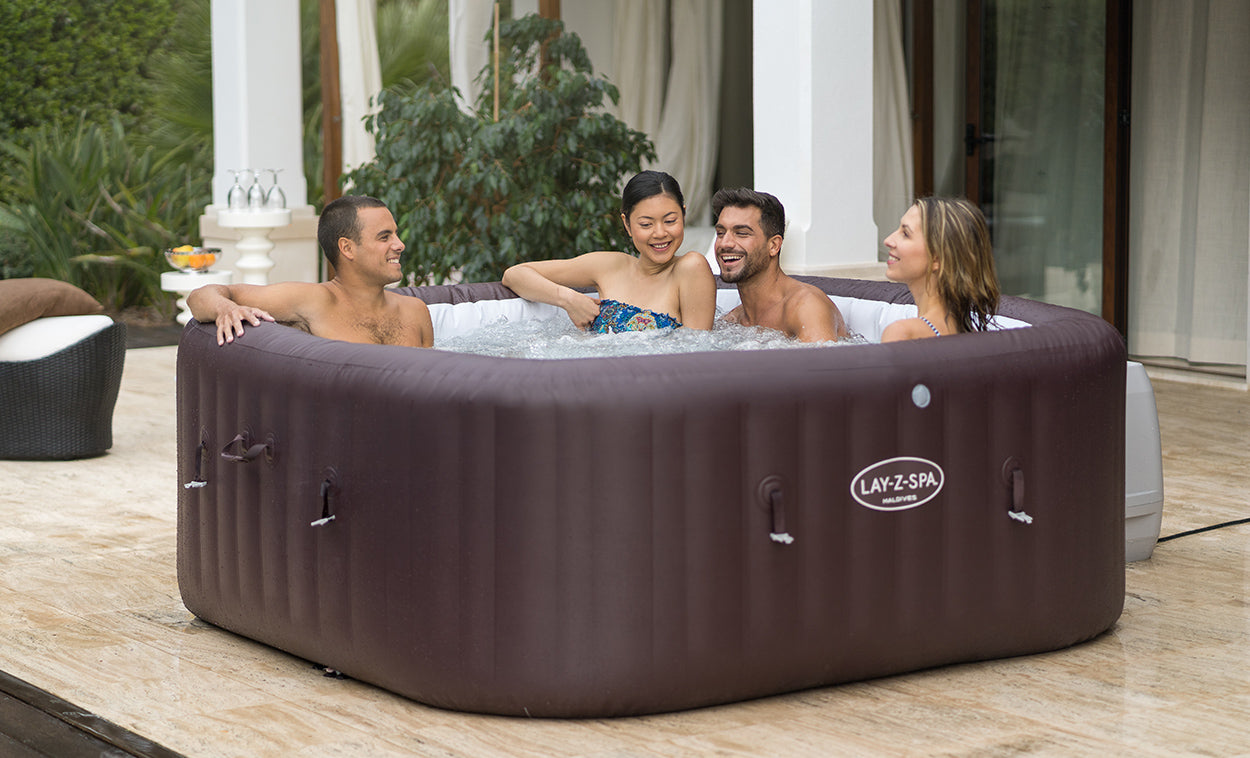 inflatable square hot tub with seats for 7 people 