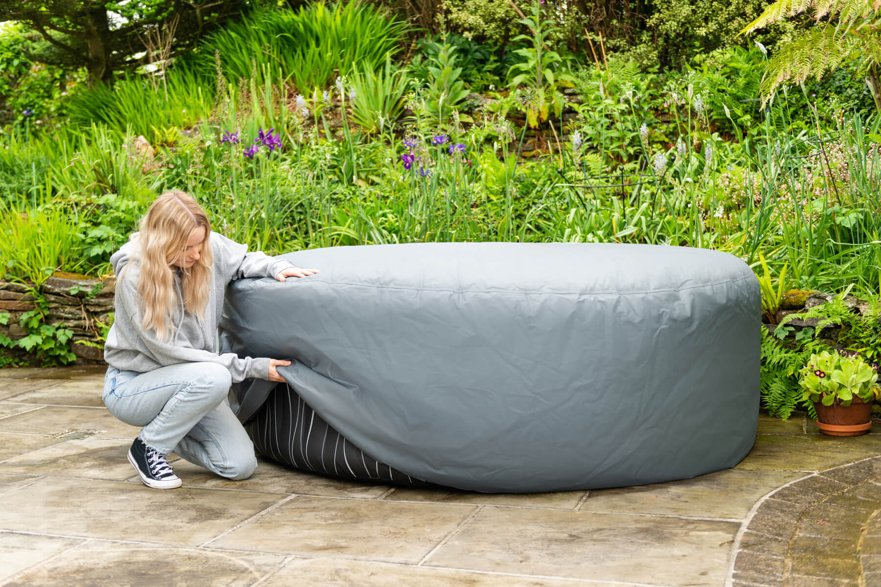 Round Thermal Hot Tub Cover - Large 196cm x 71cm