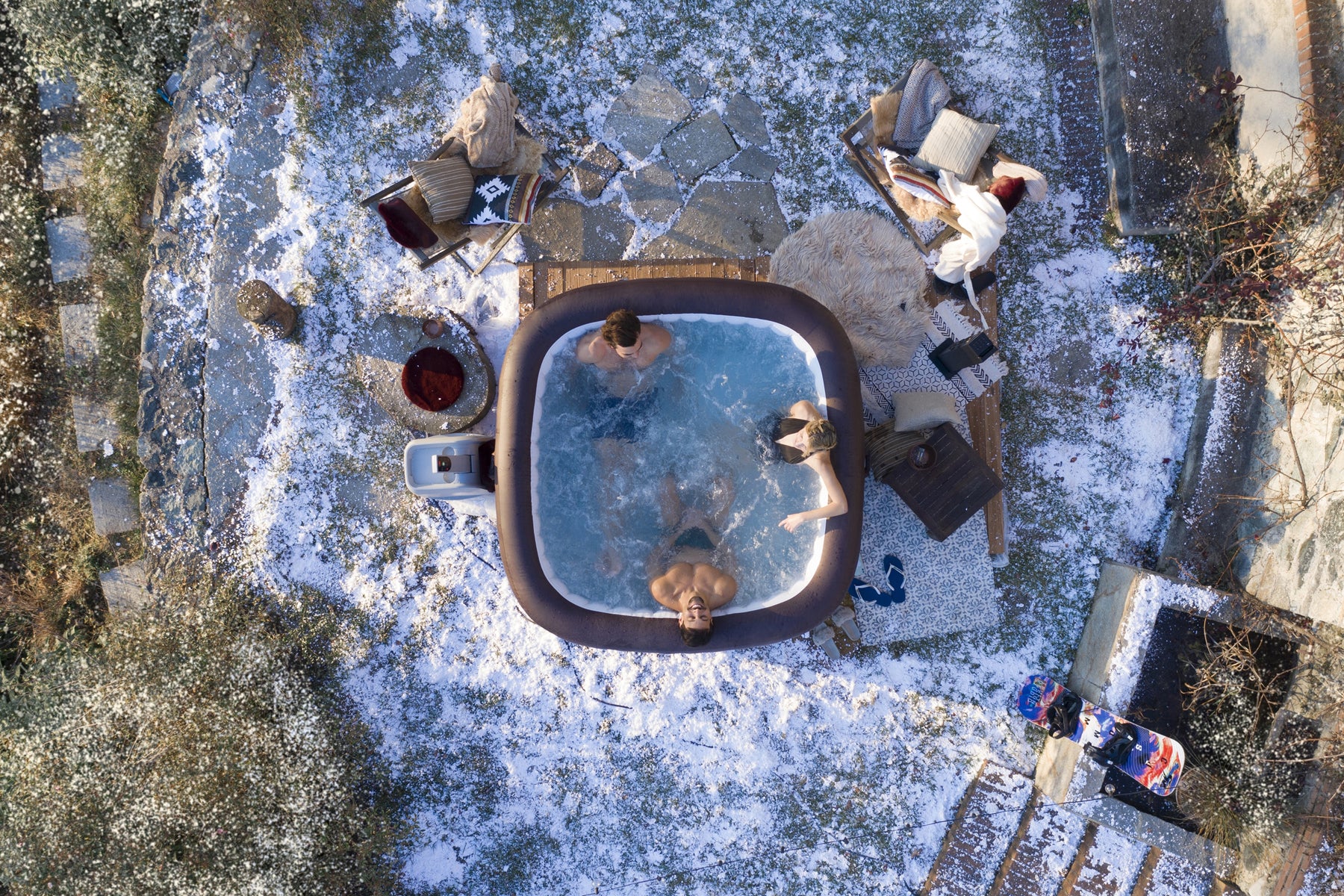 7 person inflatable hot tub with seats 