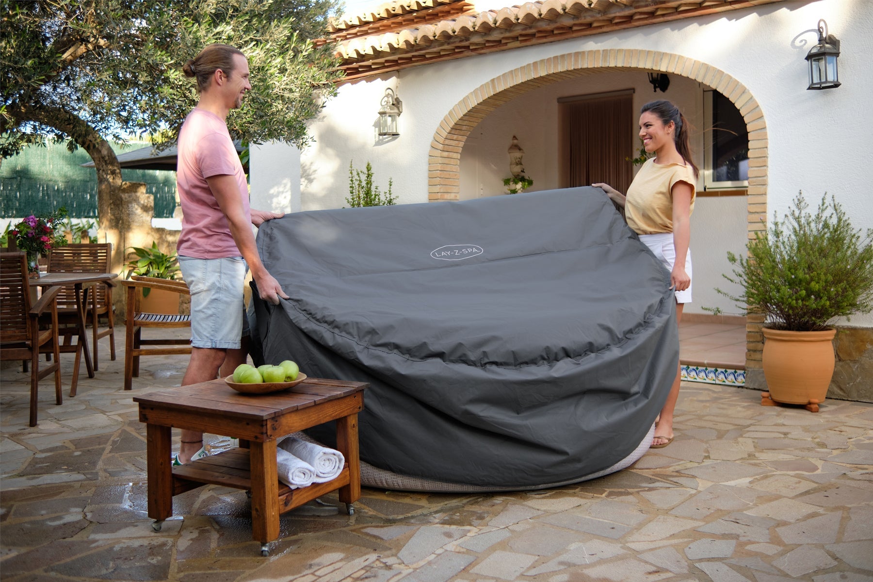 Round Thermal Hot Tub Cover - X Large 216cm x 80cm