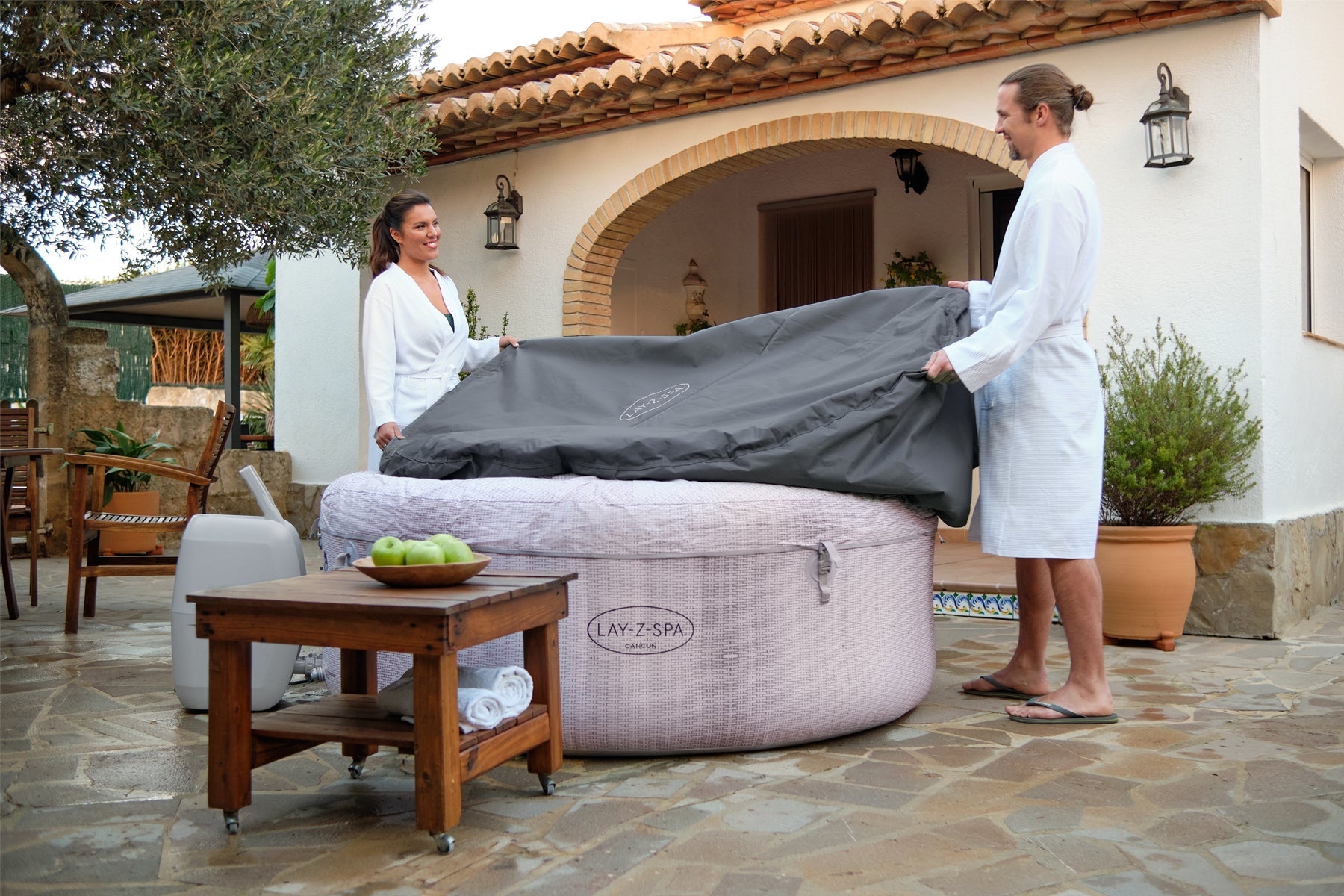 Round Thermal Hot Tub Cover - Small 180cm x 66cm